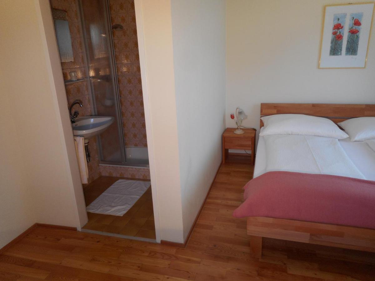 ストローブル Haus Amalia Bed & Breakfast エクステリア 写真