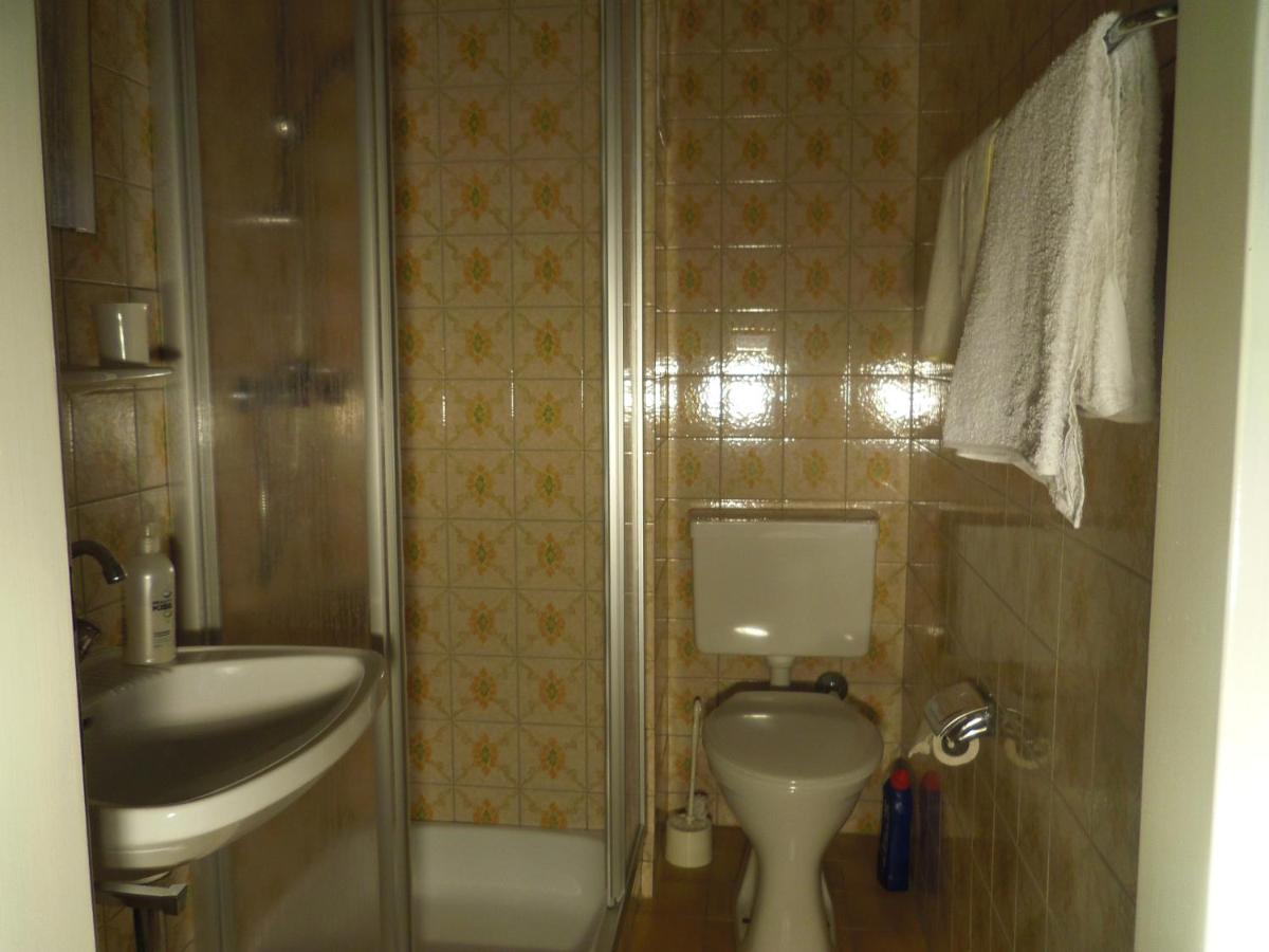 ストローブル Haus Amalia Bed & Breakfast エクステリア 写真