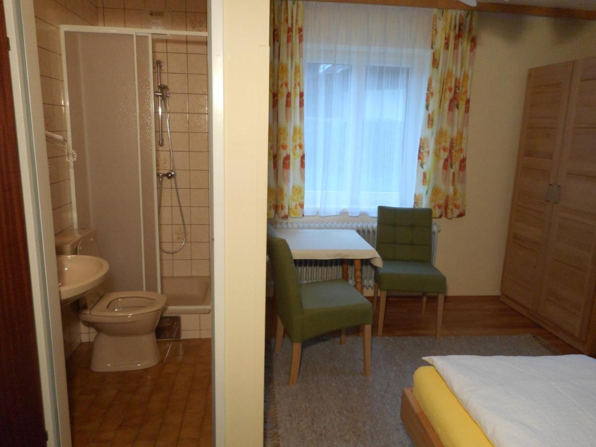 ストローブル Haus Amalia Bed & Breakfast エクステリア 写真