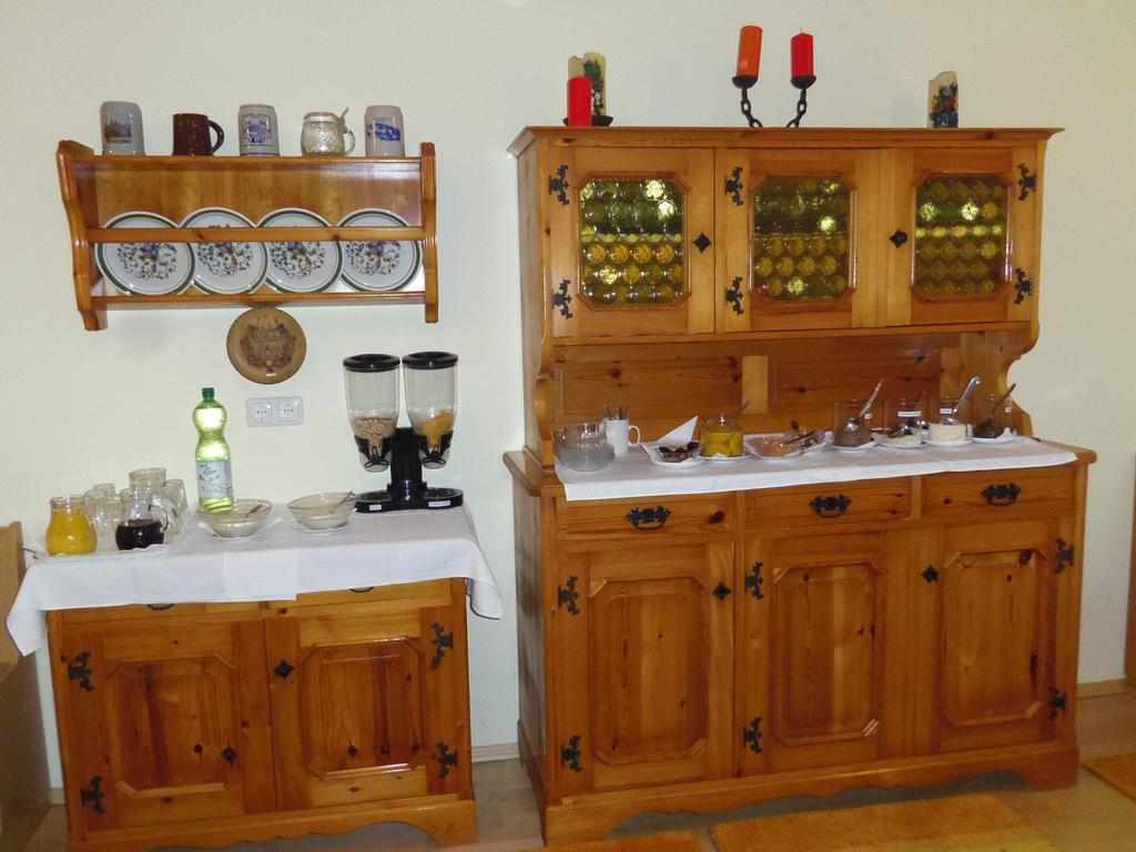 ストローブル Haus Amalia Bed & Breakfast エクステリア 写真