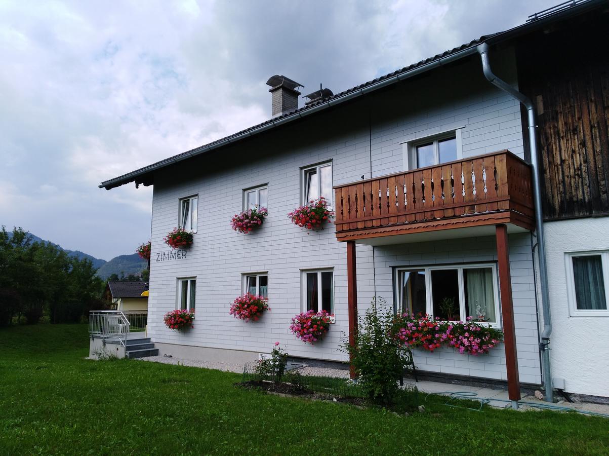 ストローブル Haus Amalia Bed & Breakfast エクステリア 写真