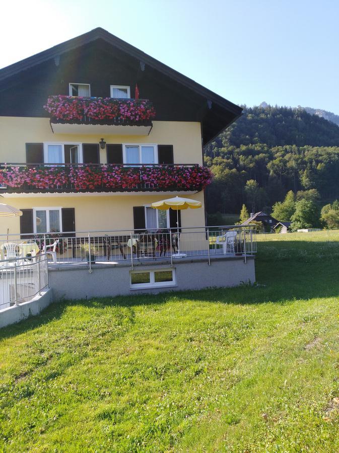 ストローブル Haus Amalia Bed & Breakfast エクステリア 写真